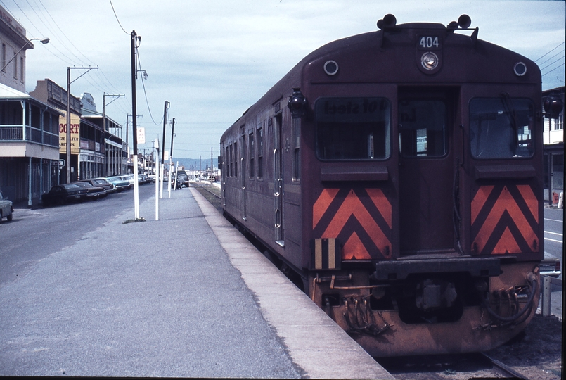 112542: Semaphore Suburban 404