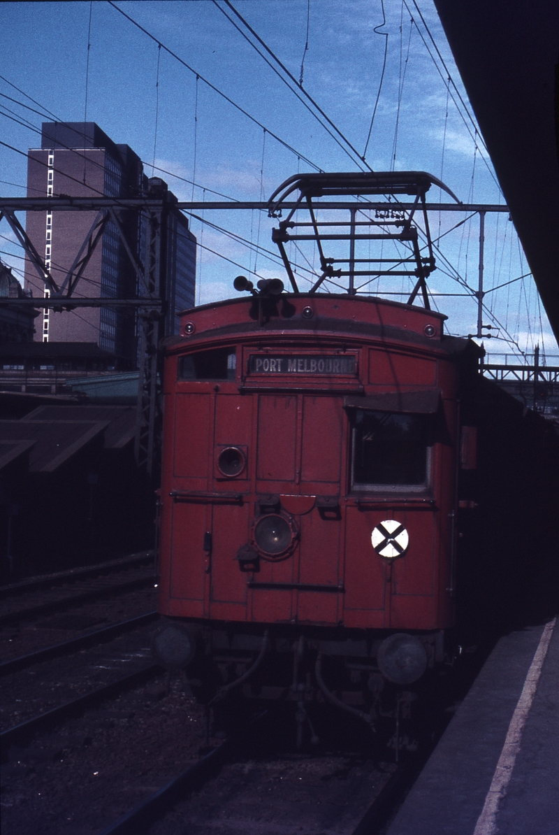 112630: Flinders Street Down Port Melbourne Suburban Swing Door M leading