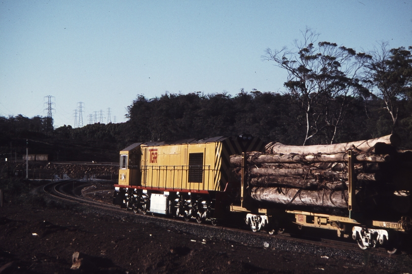 112762: Longreach Junction up side Down Log Train ZA 4