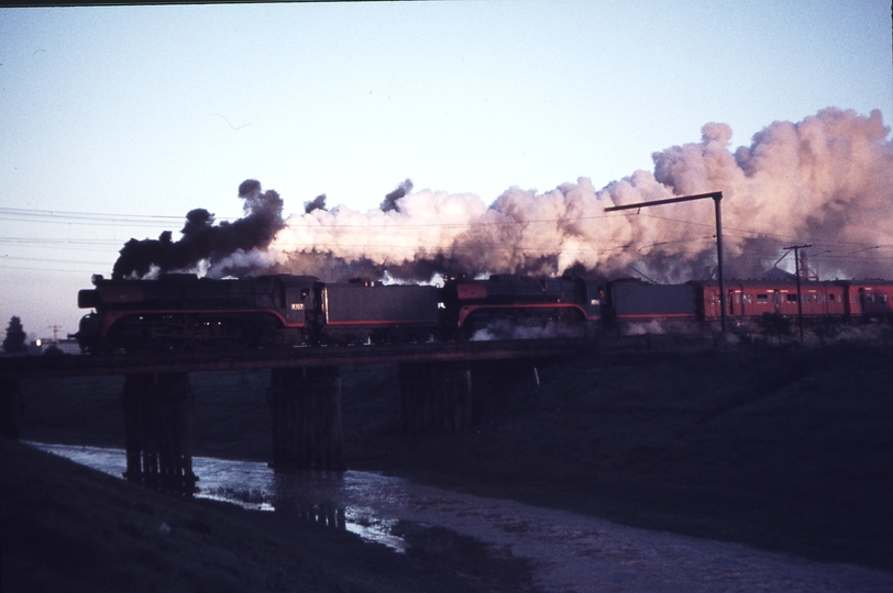 112993: Dandenong Creek Bridge Down ARHS Special R 707 R 761