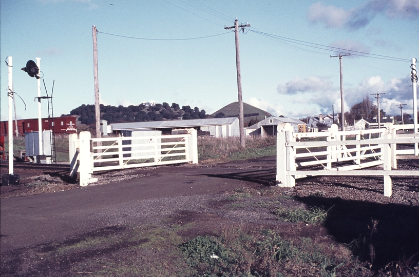 113032: Camperdown Level Crossing at Down End