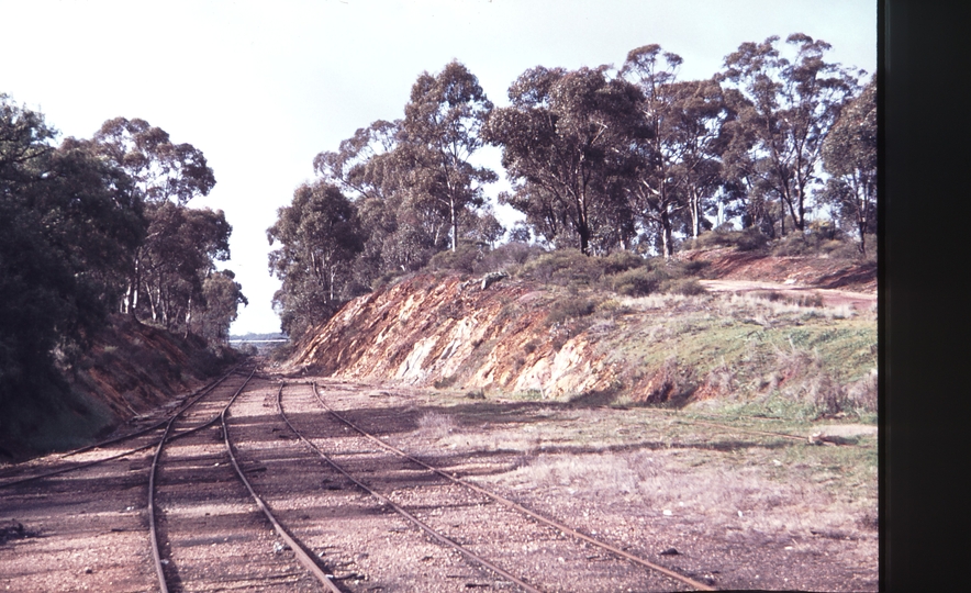 113049: Wedderburn Looking towards Wedderburn Junction