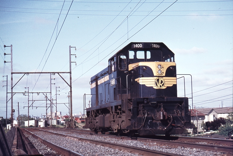 113153: Merri Creek Bridge Down Light Engine to Epping T 400