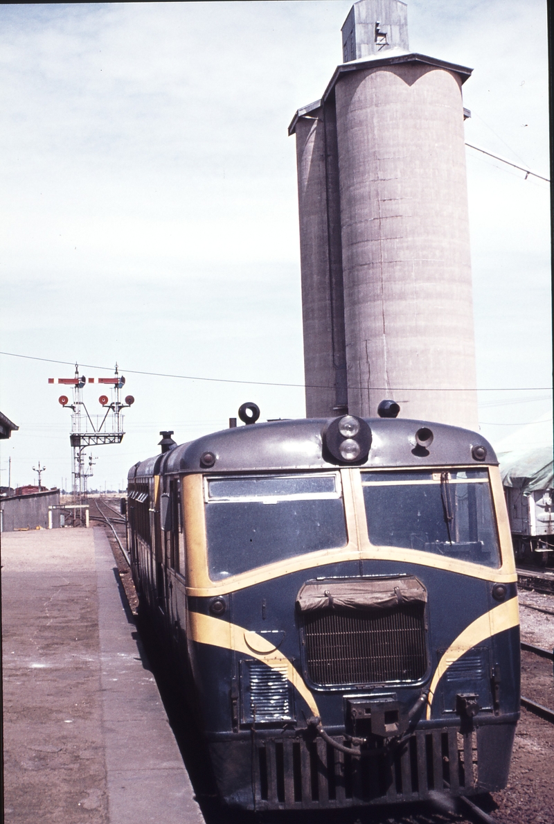 113236: Serviceton Up Railcar 23 RM