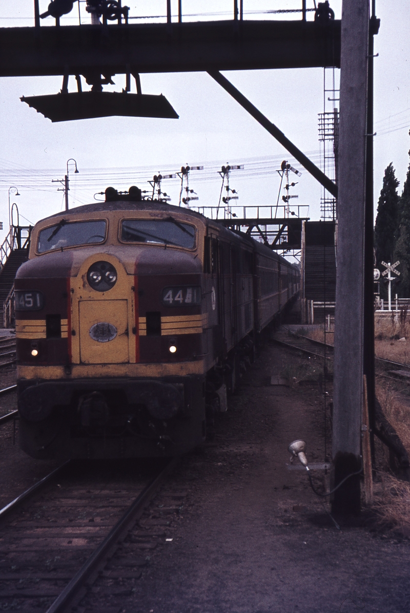 113278: Junee Down Riverina Express 4451