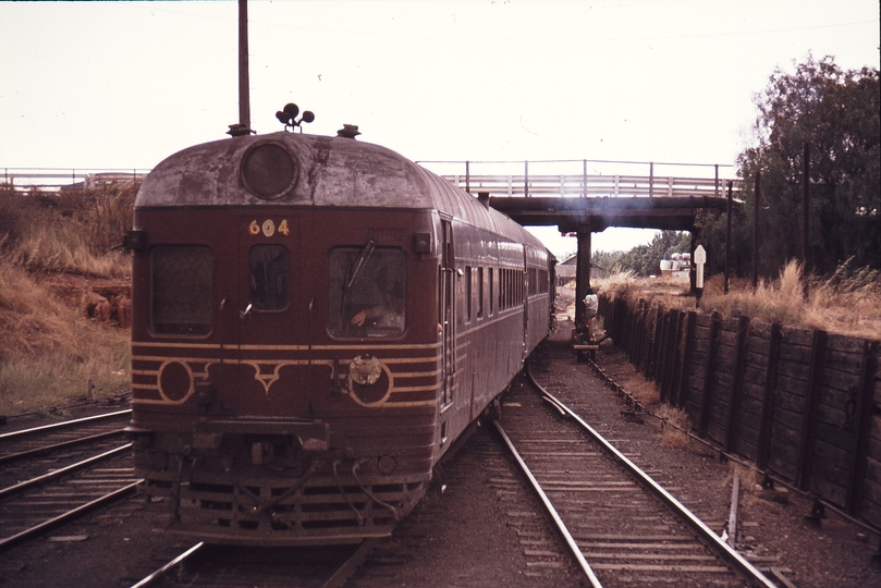 113285: Narranderra Down Griffith Diesel Train 604 nearest