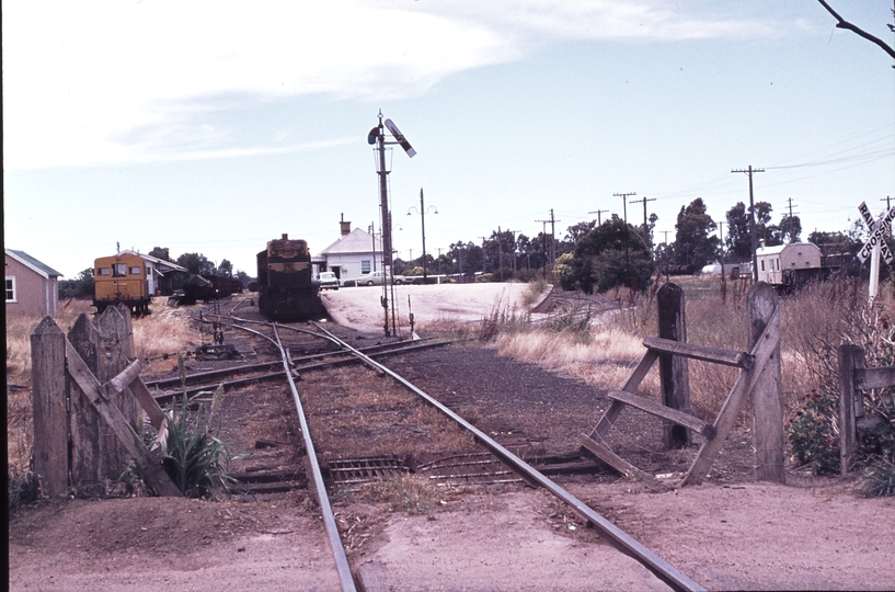 113295: Tocumwal Up VR Passenger T 334