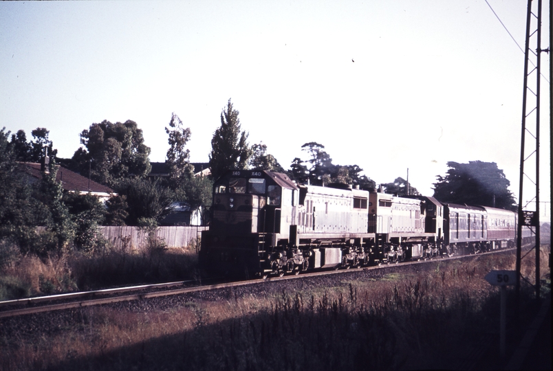 113304: Broadmeadows Down Spirit of Progress X 40 X 34