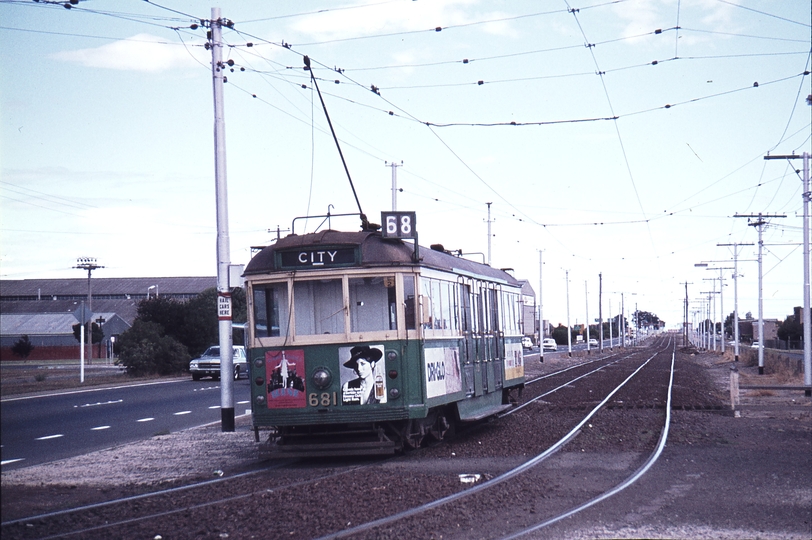 113311: Essendon Airport freeway Up W5 formerly CW5 681