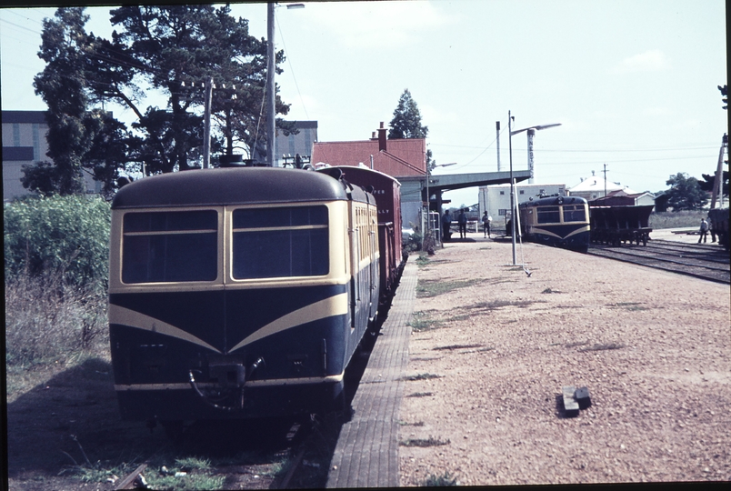 113551: Maffra Walker Trailer in Dock and Down AREA Special 28 RM