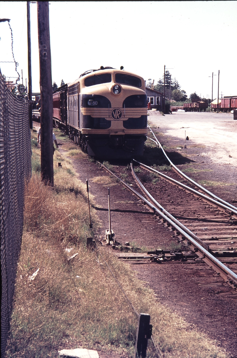 113755: Mildura Up Fast Goods and AREA Cars B 80