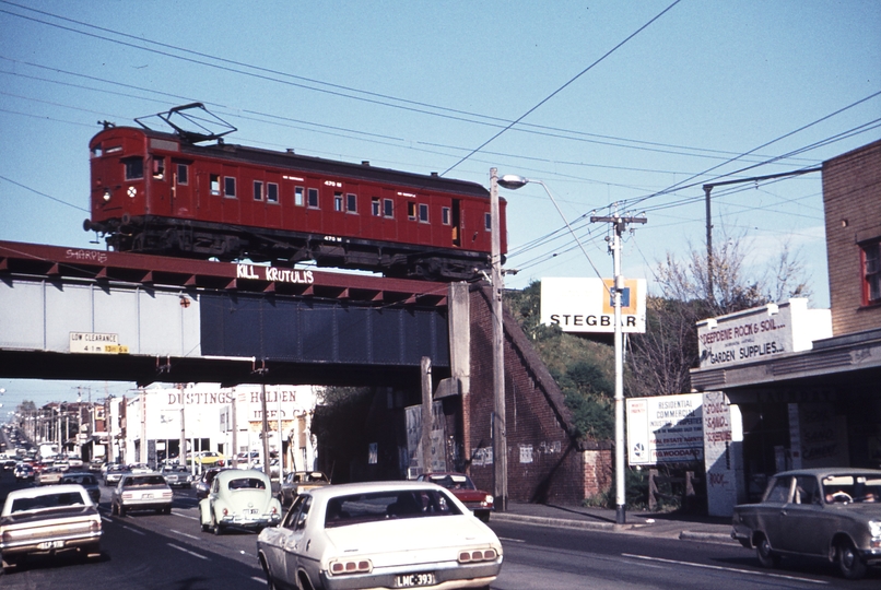 113882: Burwood up side Toorak Road Bridge Up Suburban 470 M