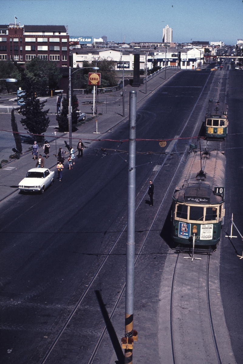 113887: Spencer Street at Flinders Street SW6 955 and xx7 Terminating a-c MURLA Contract 703