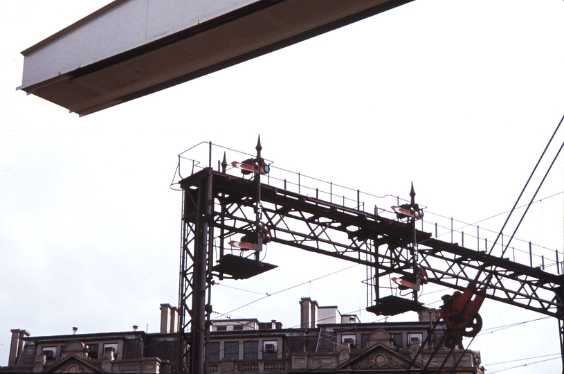 113898: MURLA Contract 703 Site Launch Girder Signals E41 and W41 on Viaduct and Top Floor of VR Head Office