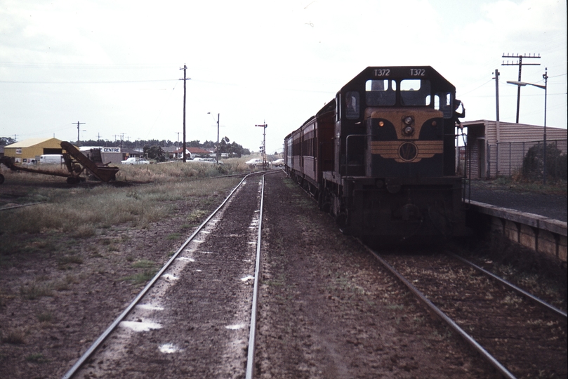 113903: Cranbourne Up Passenger from Yarram T 372