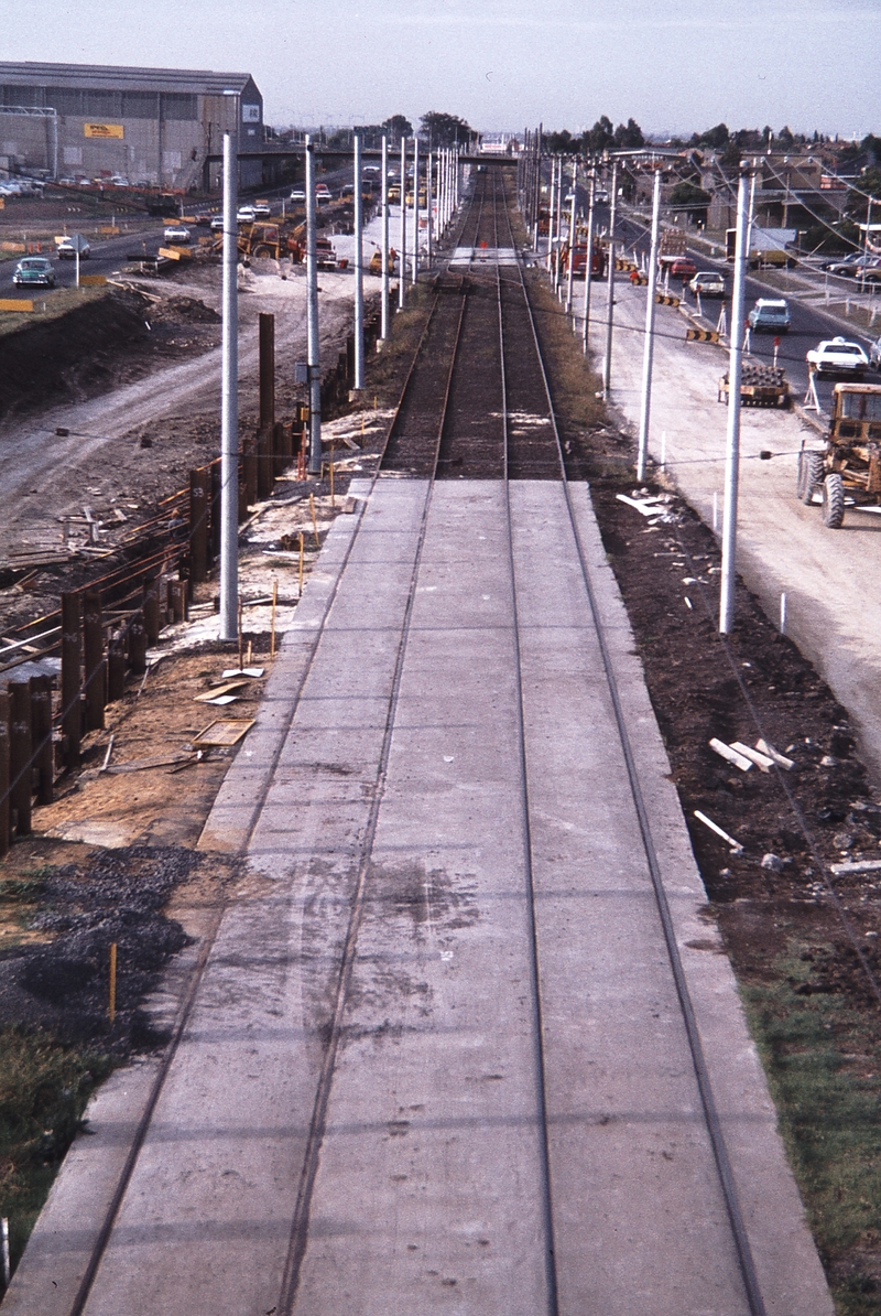 114046: Essendon Airport Temporary Single Track near Terminus Looking towards the City