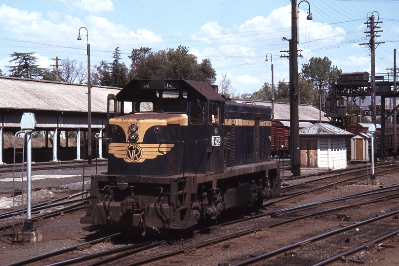 114058: Albury Shunter bg T 402