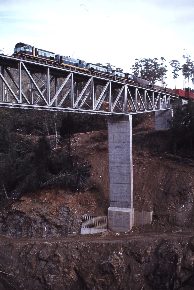 114216: Pieman River Bridge 2 Up Mixed 1105 1002 1101 1107