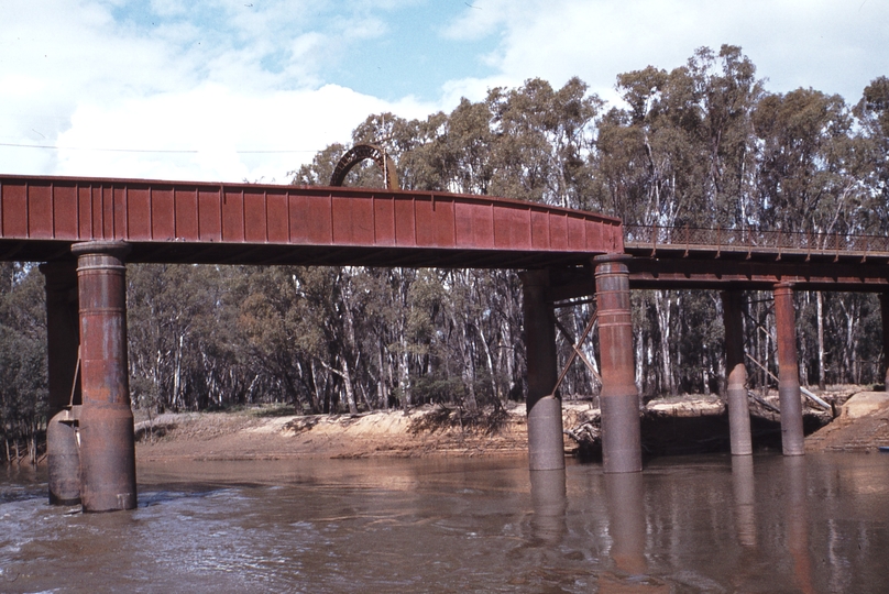 114267: Schuca Bridge Victorian End