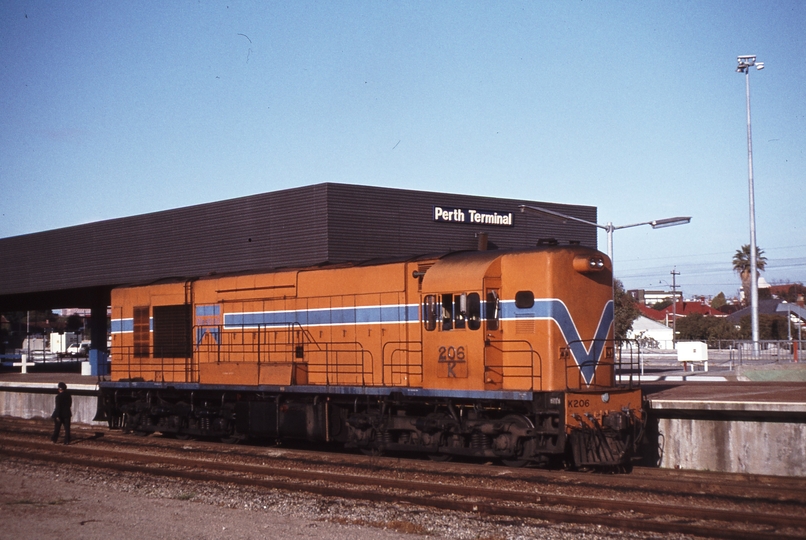 114309: Perth terminal K 206 backing down for Indian-Pacific Empty Cars