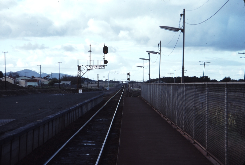 114532: Corio Looking towards Melbourne