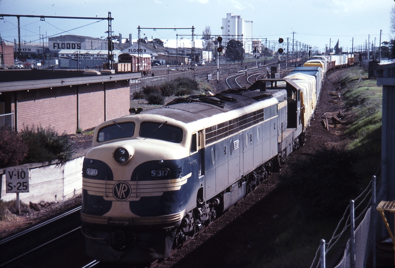 114553: West Footscray Junction Up Goods sg S 317 T 355