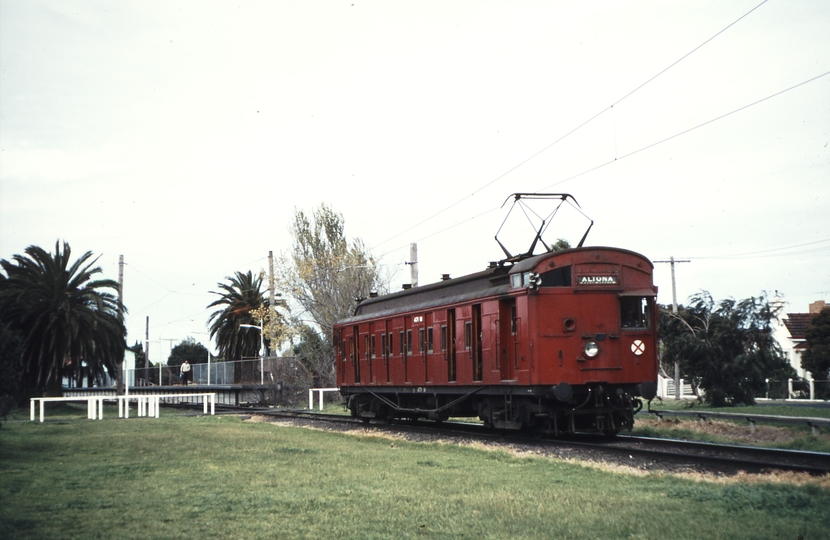 114583: Seaholme Down Suburban 471 M