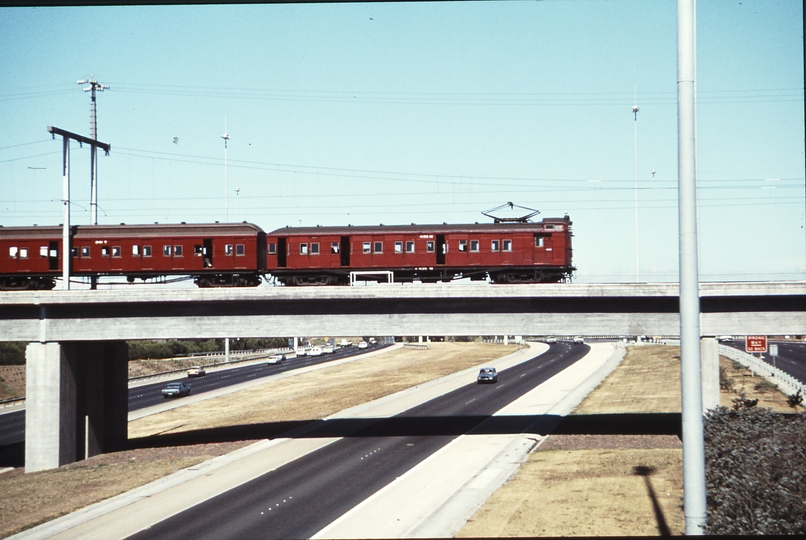 114650: Victoria Park Eastern Freeway Bridge Up Suburban 435 M leading