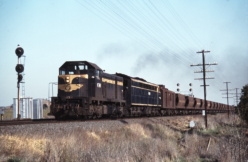 114682: Donnybrook down side Opposite Mineral Springs Park Down Quarry Train Empty T 410 S 307