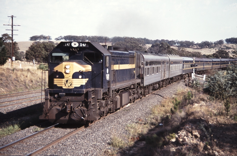 114716: Heathcote Junction 8632 Up Spirit of Progress X 47