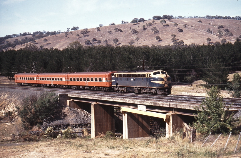 114719: Kilmore East 8307 Down Shepparton Passenger B 60