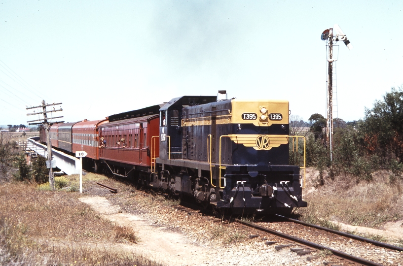 114727: Stratford up side Mile 138 Down Gippslander T 395