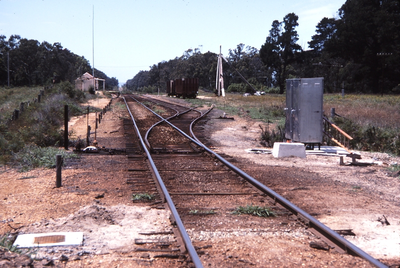 115062: Fernbank Looking East