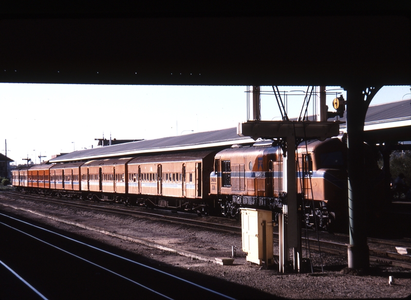 115069: Perth City 5:08pm Down Armadale Suburban XA 1406