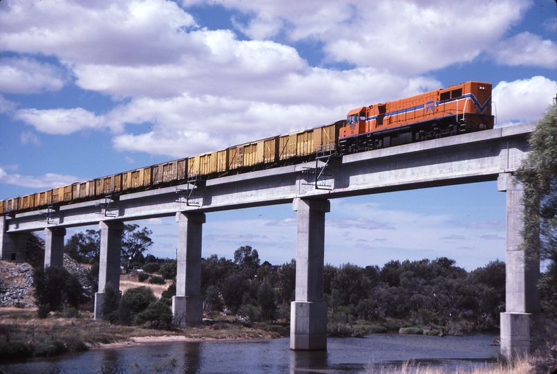 115147: Avon River Bridge GSR Deviation Down Wheat Empty DB 1592