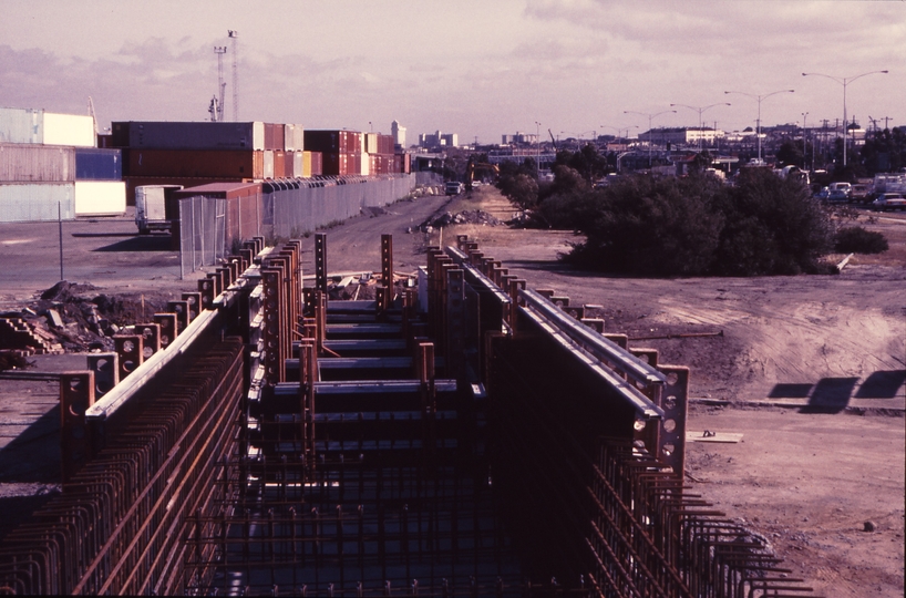 115278: Webb Dock Rail Link at North Wharf Road Looking North