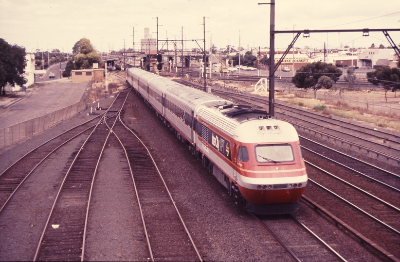 115303: Sunshine Up Special XPT XP 2010 trailing