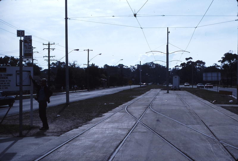 115411: Latrobe University Terminus Looking towards Bundoora John Joyce at stop