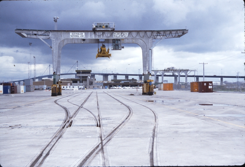 115521: Webb Dock Looking towards Shore