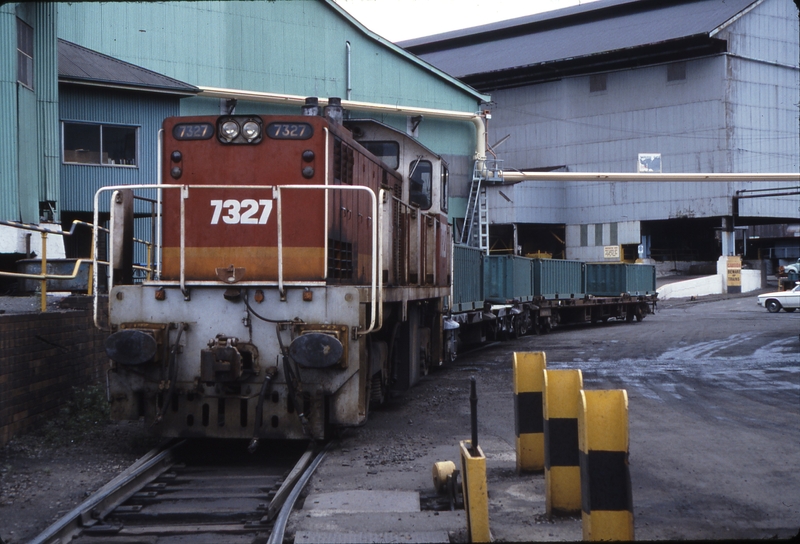 115602: Waratah Comsteel Works Shunter 7327