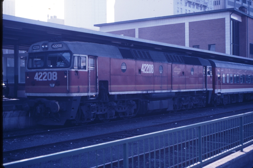 115710: Spencer Street 8661 Down Intercapital Daylight Express 42208