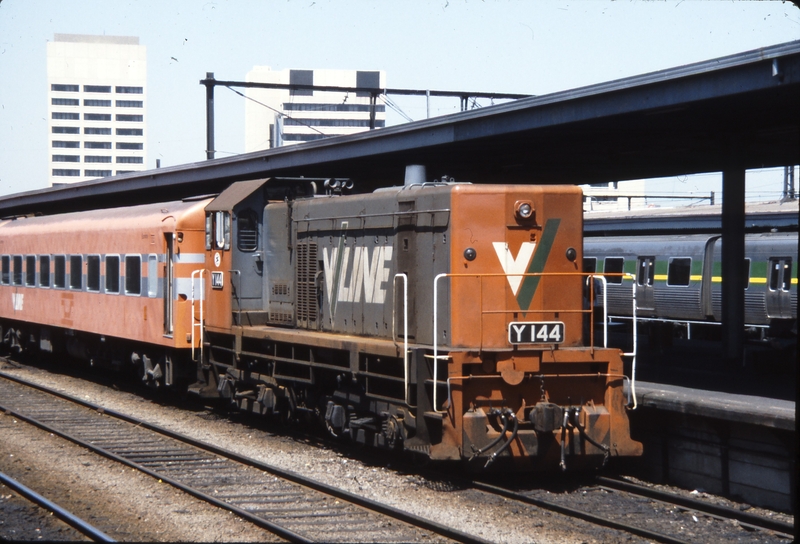 115713: Spencer Street Shunter Y 144