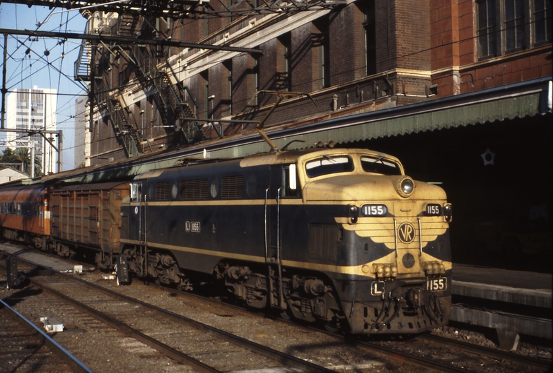 115720: Flinders Street 8407 Down Gippslander L 1155
