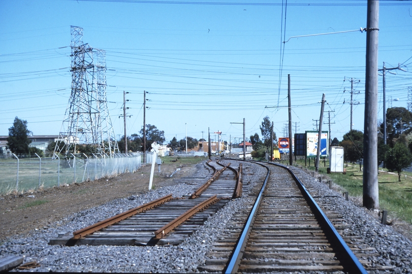 115807: Keon Park Looking towards Melbourne