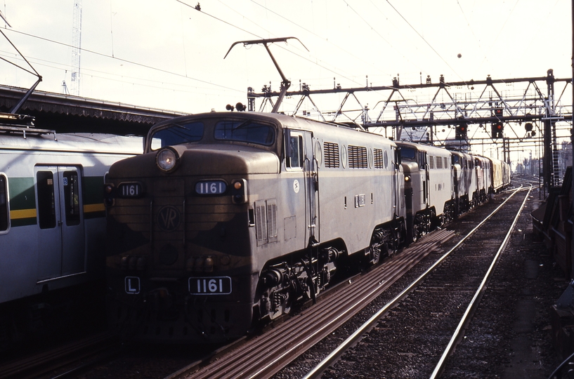 115921: Flinders Street 9459 Goods to Orbost L 1161 L 1158 L 1172 L 1162