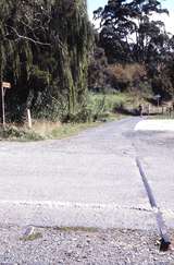 115922: Warburton Lilydale End Looking towards Lilydale