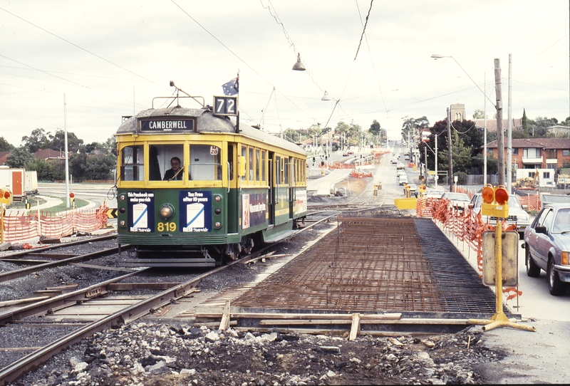 115956: Burke Road at Gardiners Creek Down SW5 819