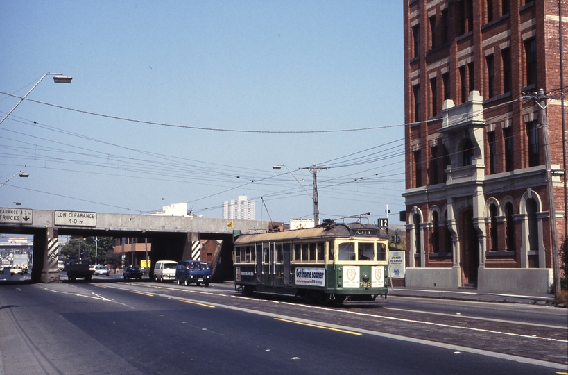 115959: Clarendon Street at Tea Factory Up W5 799