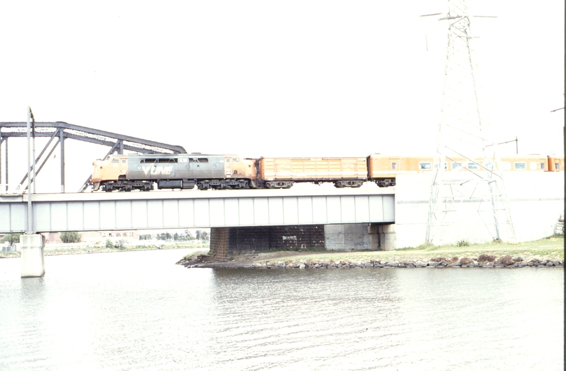 116163: Maribyrnong River Bridge 8130 Up Passenger from Dimboola A 85