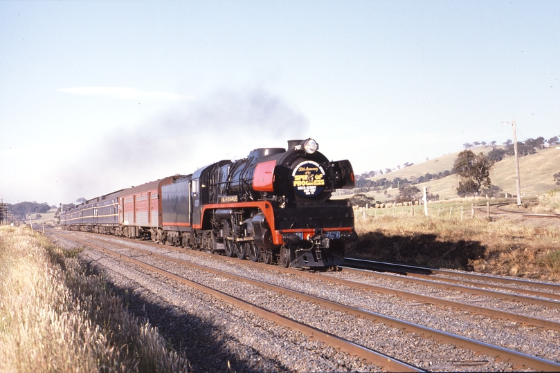 116237: Apex Quarry Siding Kilmore East Up ARHS Special R 707